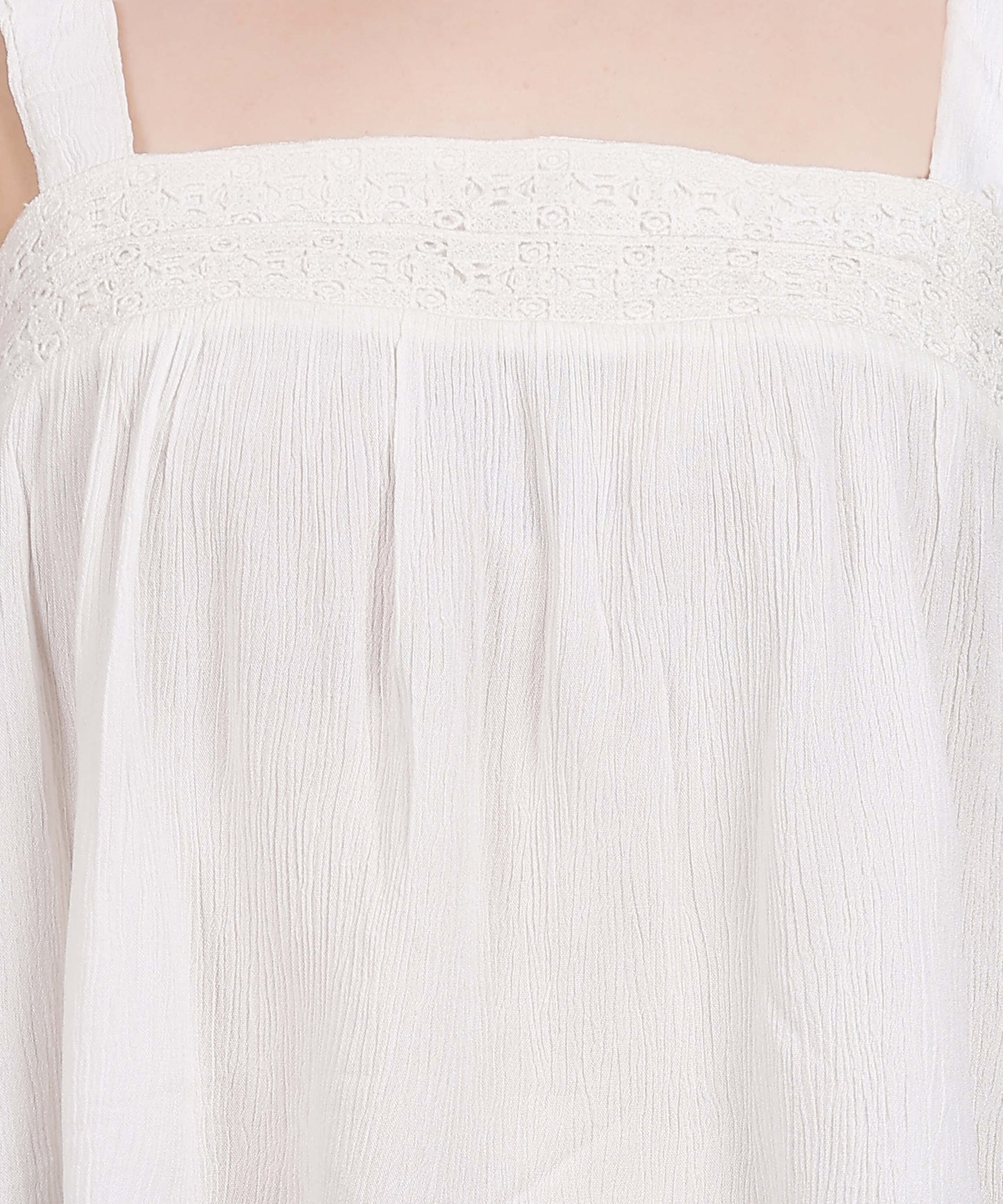 CRINKLE WHITE CROP TOP