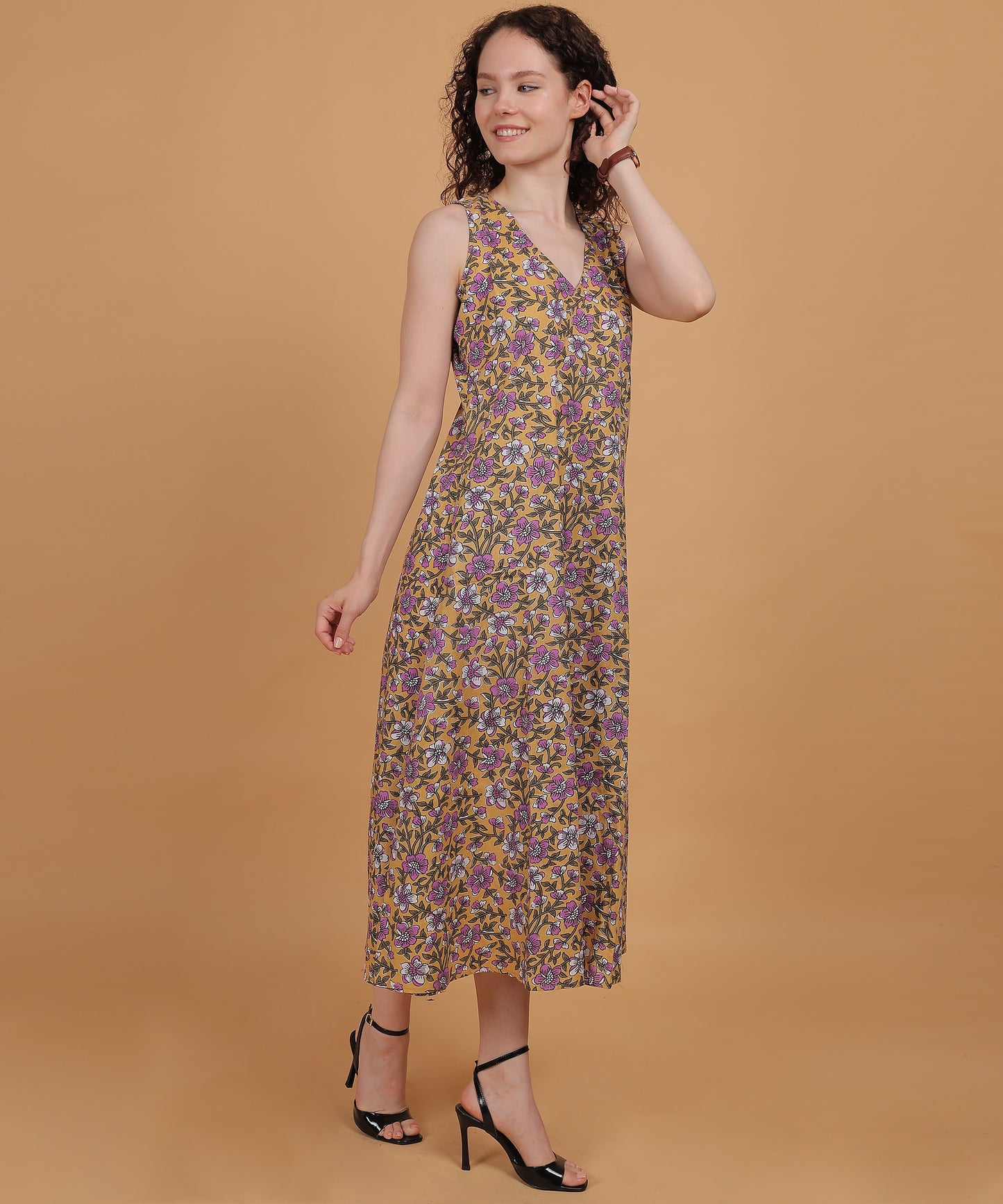 Marigold Bloom Midi Dress 🌼